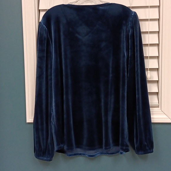 Top - Picture 7 of 7